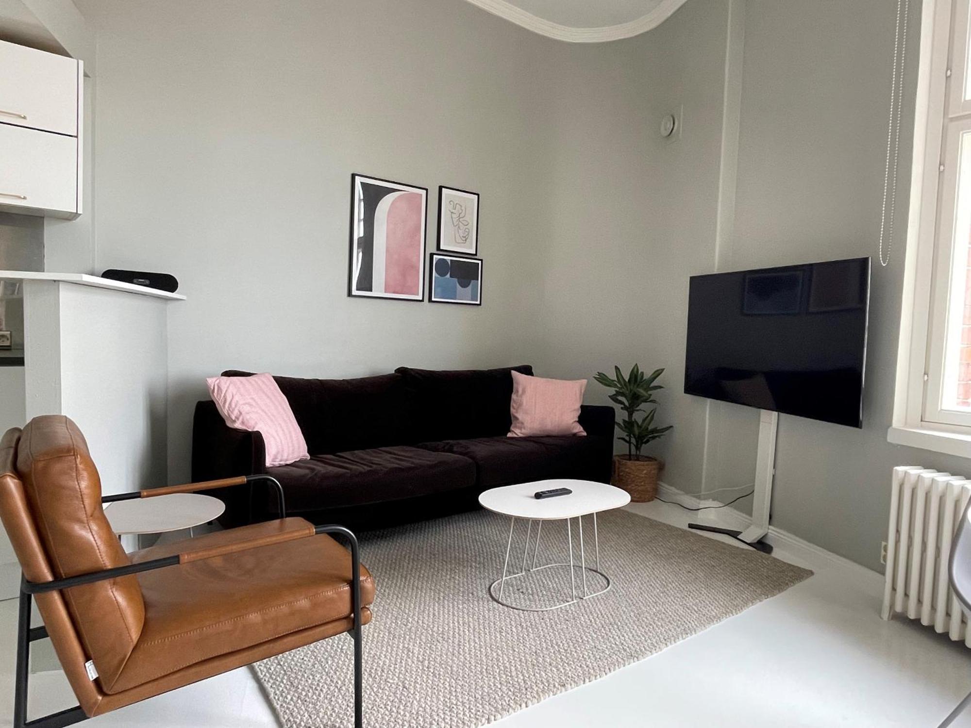 Pangsapuri 42 m² dengan 1 bilik tidur dan 1 bilik mandi peribadi di Pusat Bandar Helsinki Luaran gambar