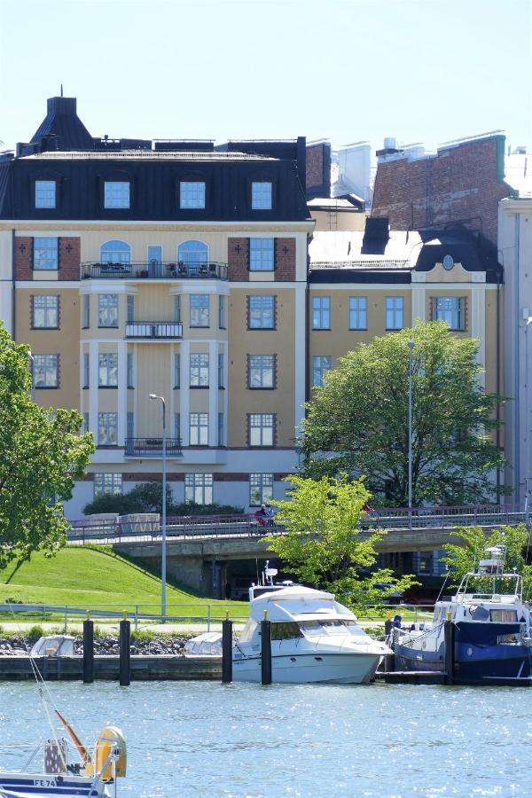 Pangsapuri 42 m² dengan 1 bilik tidur dan 1 bilik mandi peribadi di Pusat Bandar Helsinki Luaran gambar